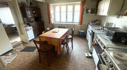 House 5 rooms of 94 m² in Quemper-Guézennec (22260)