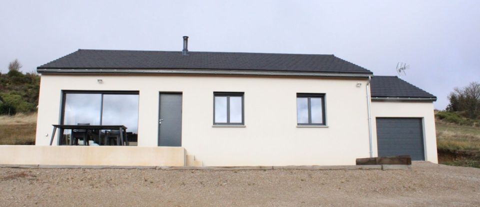Maison 4 pièces de 96 m² à Grandrieu (48600)