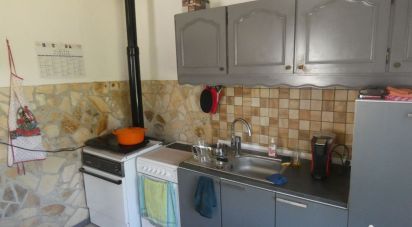 House 5 rooms of 95 m² in Lachau (26560)