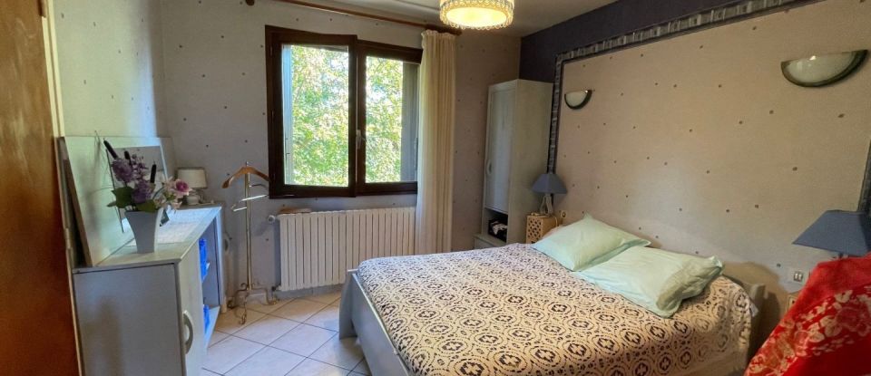 House 9 rooms of 202 m² in Mirabel-et-Blacons (26400)