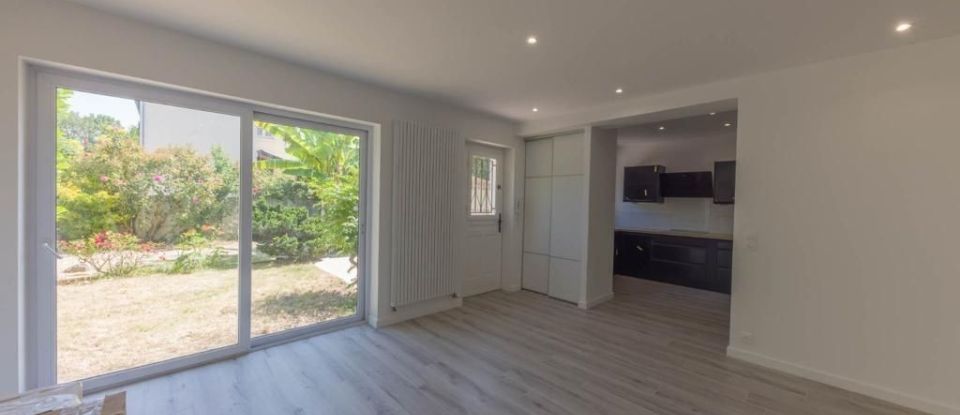 House 7 rooms of 138 m² in Issy-les-Moulineaux (92130)