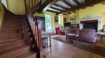 Country house 10 rooms of 192 m² in Saint-Seurin-de-Prats (24230)
