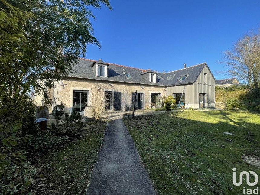 Maison 9 pièces de 176 m² à Gennes-Val de Loire (49350)