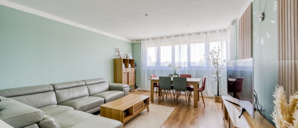 Apartment 4 rooms of 74 m² in Nanterre (92000)