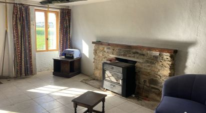 House 5 rooms of 70 m² in Taupont (56800)