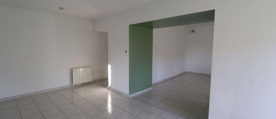 House 4 rooms of 130 m² in Plénée-Jugon (22640)