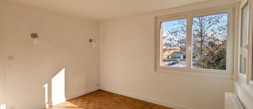 Appartement 3 pièces de 81 m² à Annecy (74000)