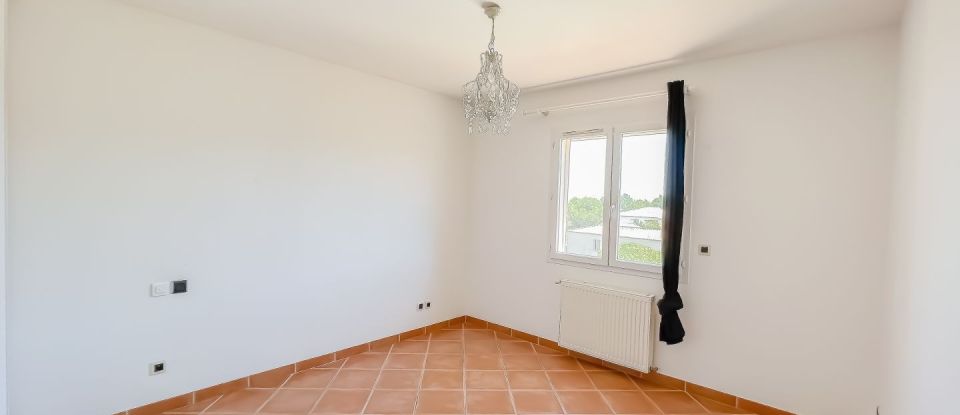 House 4 rooms of 142 m² in Les Pennes-Mirabeau (13170)