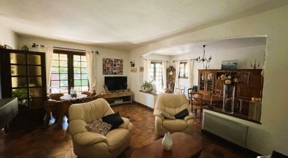 House 5 rooms of 129 m² in Cogolin (83310)