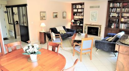 House 6 rooms of 125 m² in Montigny-le-Bretonneux (78180)
