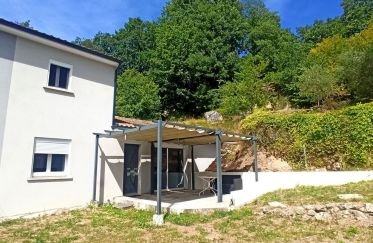 House 6 rooms of 147 m² in Sireuil (16440)
