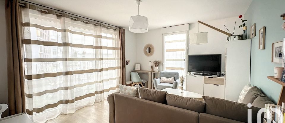 Apartment 3 rooms of 62 m² in Massy (91300)
