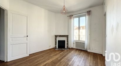 Appartement 2 pièces de 37 m² à Corbeil-Essonnes (91100)