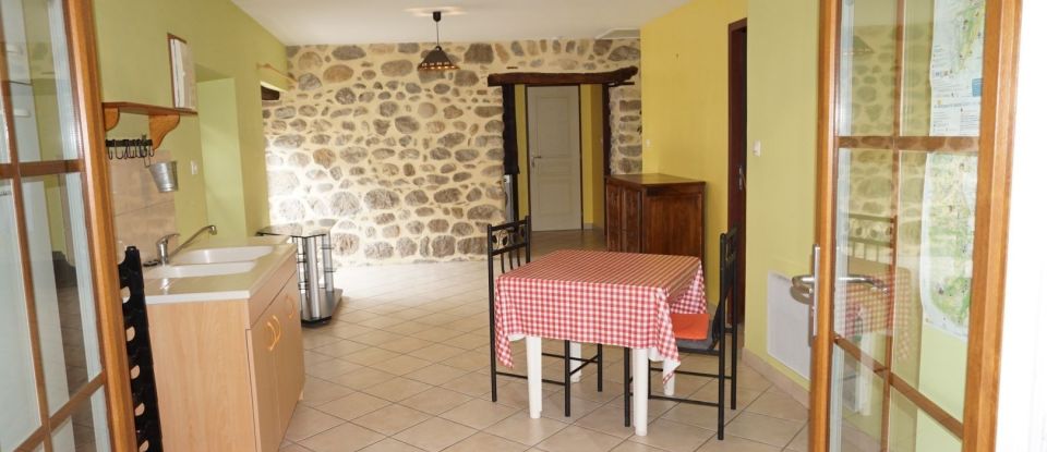 House 6 rooms of 135 m² in Prades (07380)