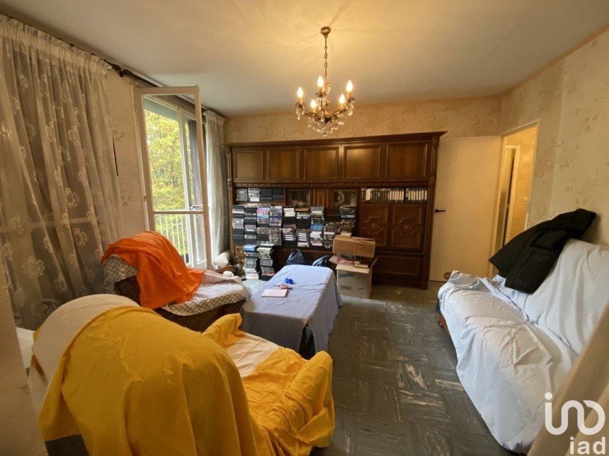 Apartment 4 rooms of 68 m² in Salon-de-Provence (13300)