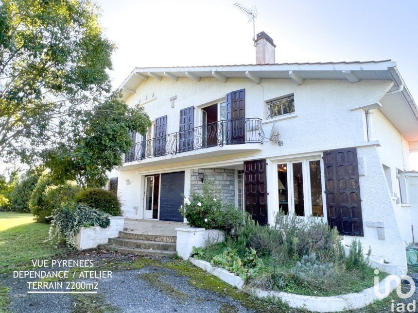 House 9 rooms of 274 m² in Pau (64000)