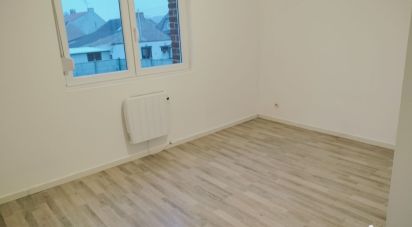 House 5 rooms of 77 m² in Vieux-Condé (59690)