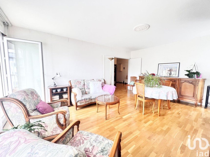 Apartment 3 rooms of 82 m² in Saint-Michel-sur-Orge (91240)