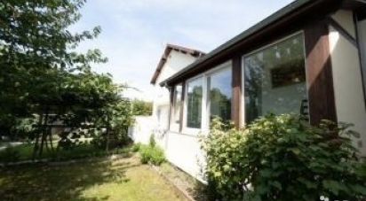 House 5 rooms of 108 m² in Mandres-les-Roses (94520)