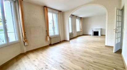 House 8 rooms of 205 m² in Sens (89100)