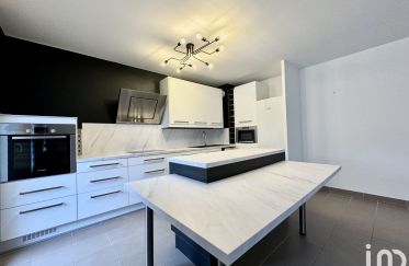Appartement 3 pièces de 68 m² à Pringy (77310)