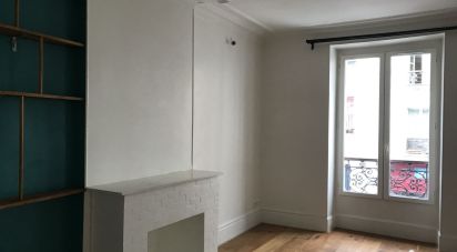 Appartement 3 pièces de 54 m² à Paris (75018)