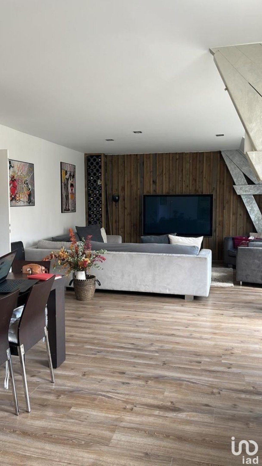 Apartment 3 rooms of 82 m² in Lieusaint (77127)
