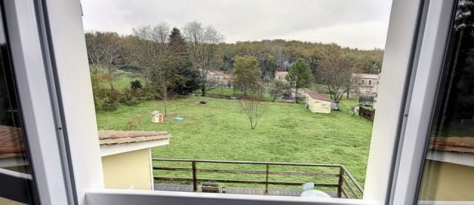 House 7 rooms of 142 m² in Rancogne (16110)