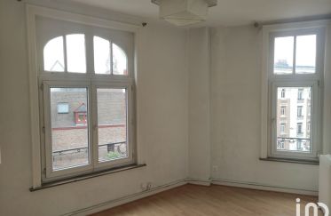 Apartment 3 rooms of 55 m² in Lille (59800)