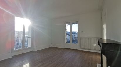 Apartment 3 rooms of 66 m² in Lamorlaye (60260)