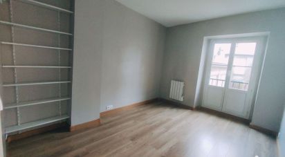 Apartment 3 rooms of 38 m² in Le Raincy (93340)