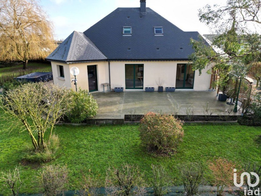 House 13 rooms of 265 m² in Lingreville (50660)