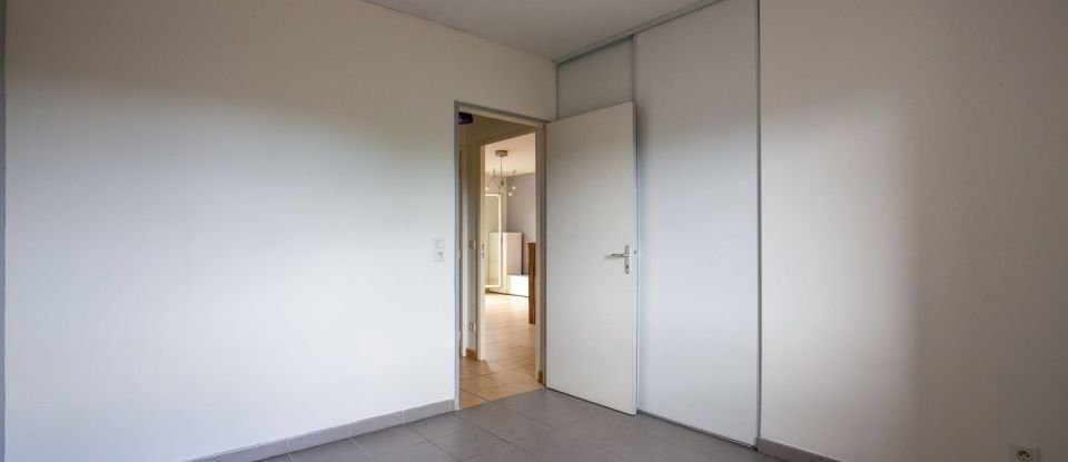 Apartment 3 rooms of 63 m² in Marseille (13015)