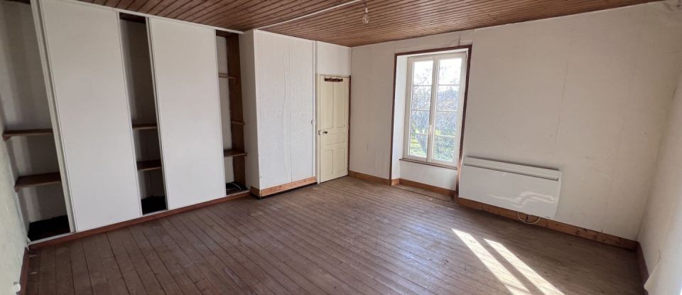 House 5 rooms of 159 m² in Secondigny (79130)