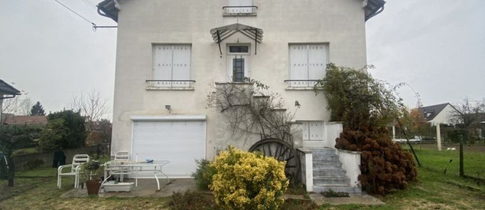 Maison 5 pièces de 120 m² à Saint-Amand-Montrond (18200)