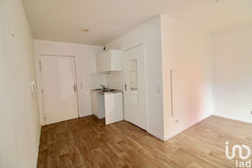 Apartment 1 room of 22 m² in Villeneuve-la-Garenne (92390)
