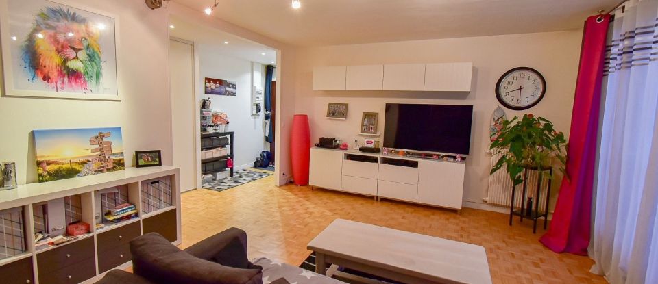 Appartement 3 pièces de 69 m² à Coubron (93470)
