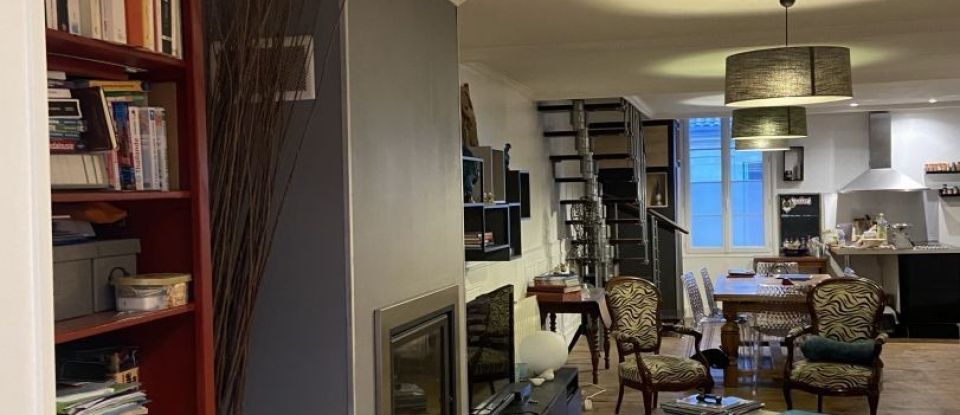 Appartement 4 pièces de 164 m² à Bordeaux (33800)