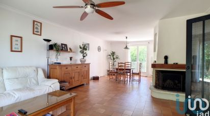 House 9 rooms of 194 m² in Sautron (44880)