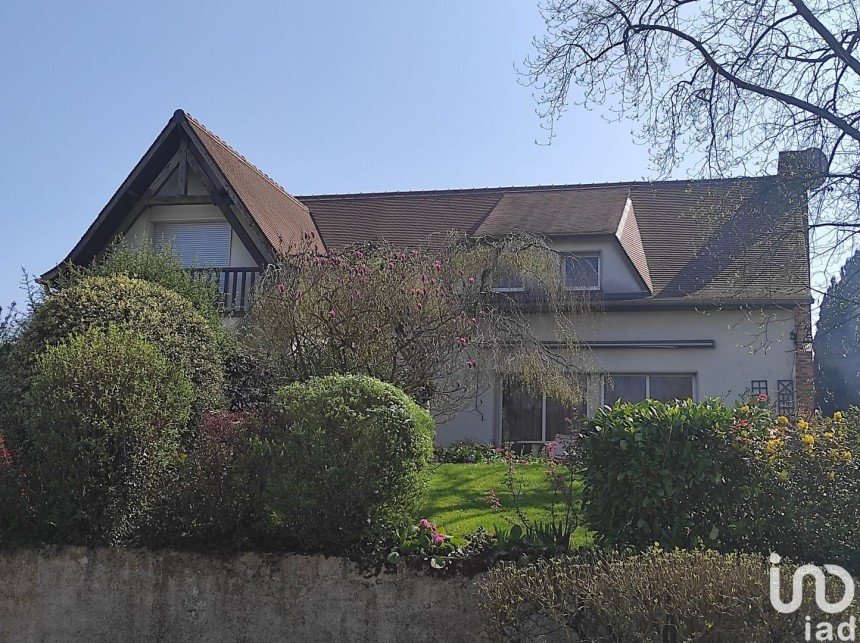 Maison 7 pièces de 183 m² à Moussy-le-Neuf (77230)