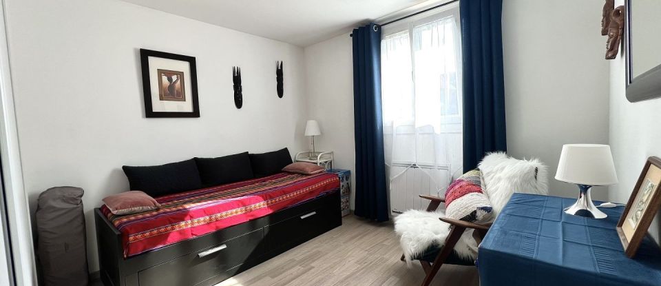 Maison 7 pièces de 132 m² à Montigny-le-Bretonneux (78180)