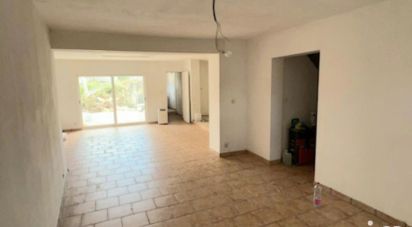 House 6 rooms of 118 m² in Sailly-Labourse (62113)