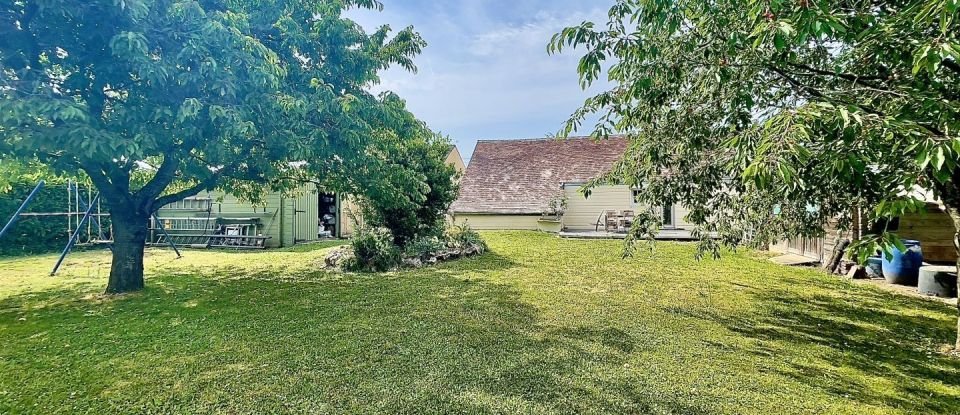 House 5 rooms of 176 m² in Saint-Clément (89100)