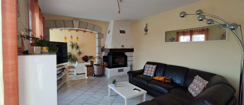 House 4 rooms of 113 m² in Saint-Cricq-Chalosse (40700)