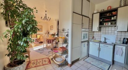 House 6 rooms of 161 m² in L'Haÿ-les-Roses (94240)