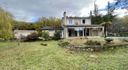 House 7 rooms of 175 m² in Roussas (26230)