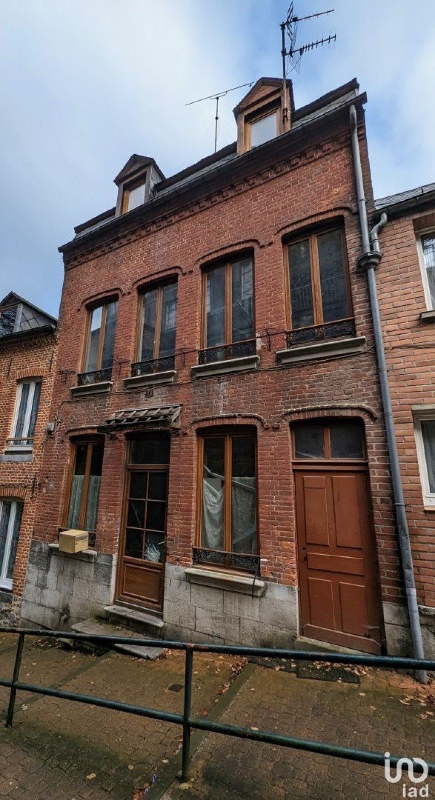 Maison 4 pièces de 62 m² à Avesnes-sur-Helpe (59440)