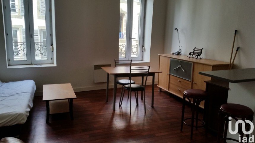 Apartment 1 room of 26 m² in Brest (29200)