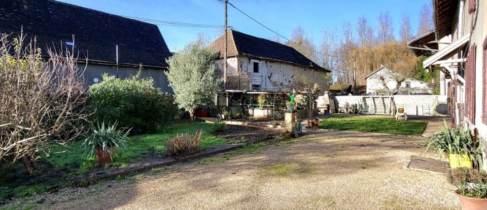 House 4 rooms of 160 m² in Aoste (38490)