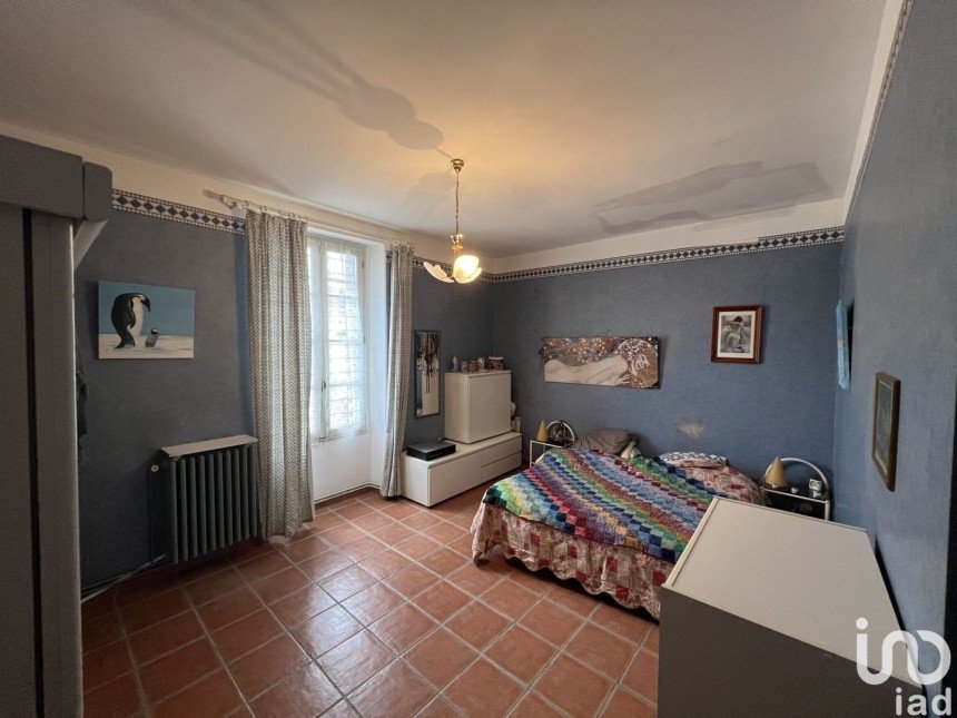 Apartment 4 rooms of 134 m² in Beauvoisin (30640)